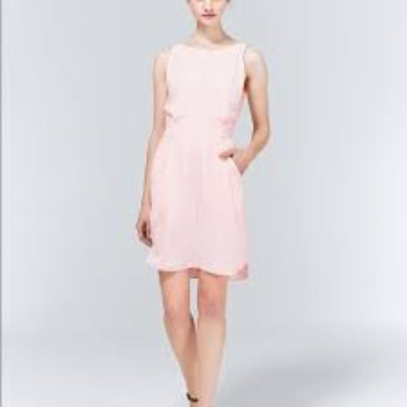 Aritzia Leila Dress in Orchid Bloom colour - Picture 3 of 4